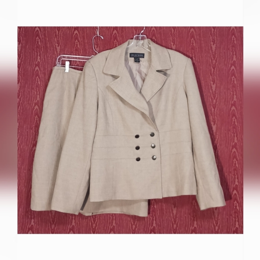 BLACKER 2 Piece Tan Long Sleeve Collared Blazer/Skirt Set Women's 14
